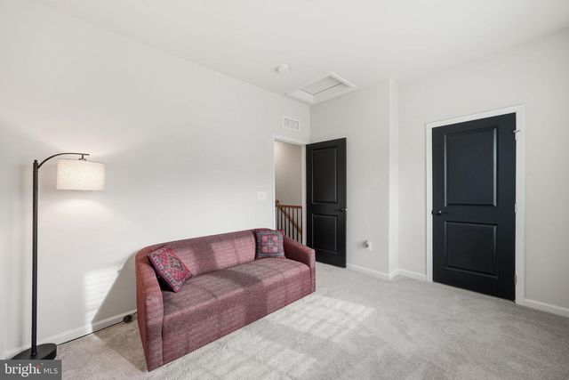 18363 REAPER HILL CT, Triangle, VA 22172