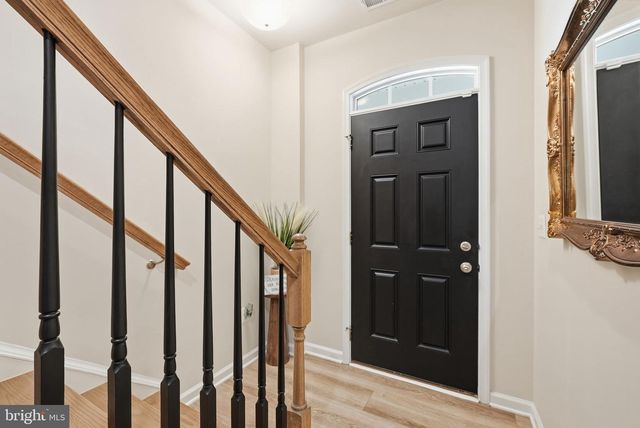 18363 REAPER HILL CT, Triangle, VA 22172