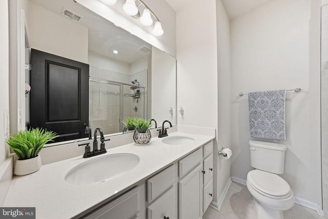 18363 REAPER HILL CT, Triangle, VA 22172