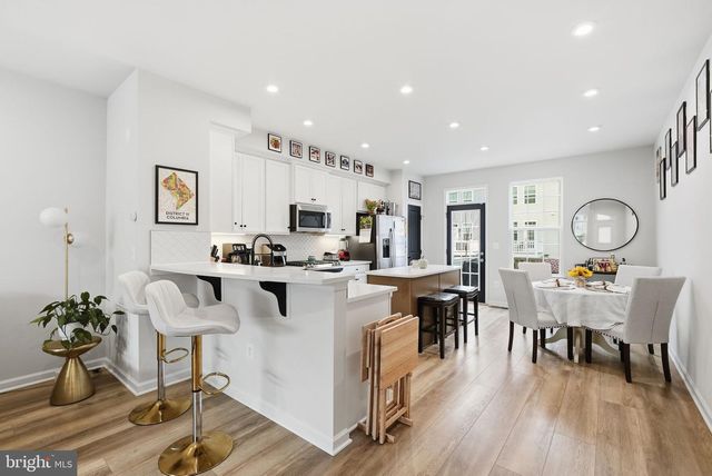 18363 REAPER HILL CT, Triangle, VA 22172