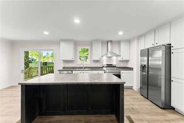 88 Woody Way, Talking Rock, GA 30175