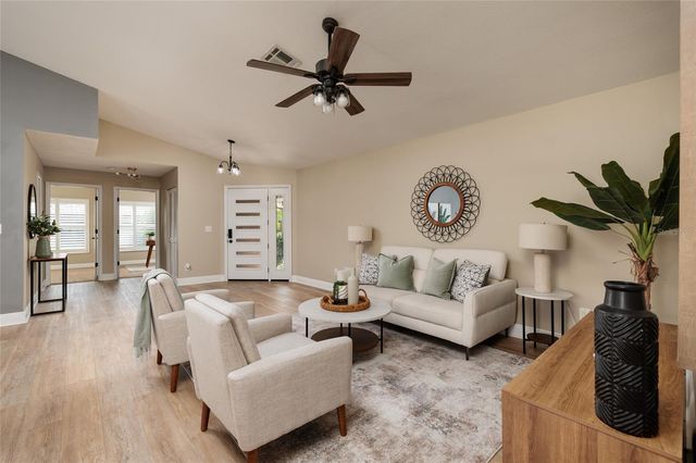 535 ST TROPEZ CIRCLE NE, St Petersburg, FL 33703