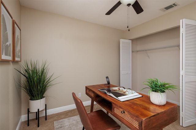 535 ST TROPEZ CIRCLE NE, St Petersburg, FL 33703