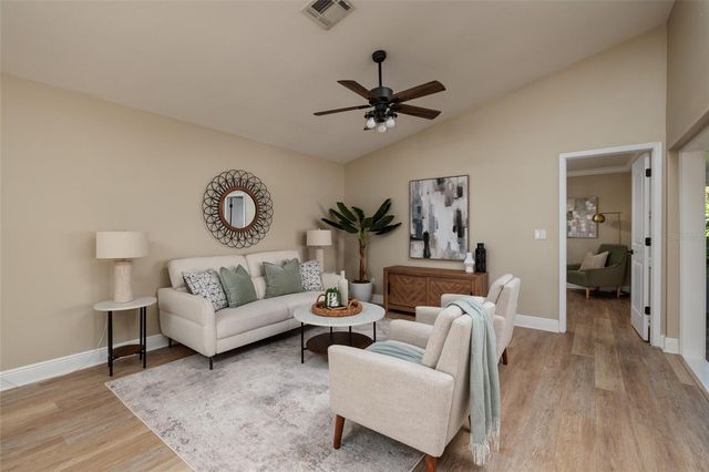 535 ST TROPEZ CIRCLE NE, St Petersburg, FL 33703