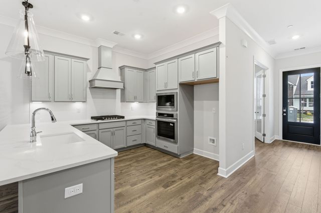 455 Buckwood Avenue, W, Thompsons Station, TN 37179