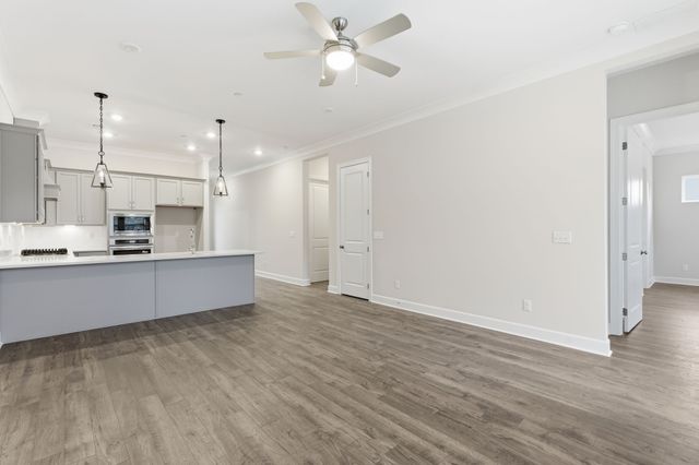 455 Buckwood Avenue, W, Thompsons Station, TN 37179