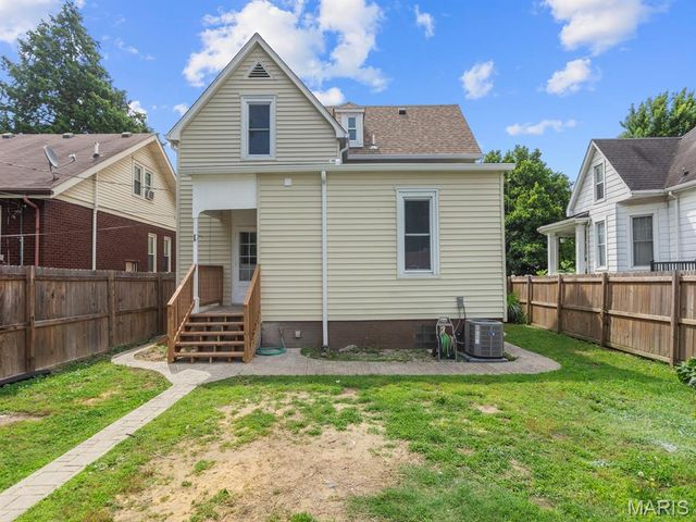 613 N Church Street, Belleville, IL 62220