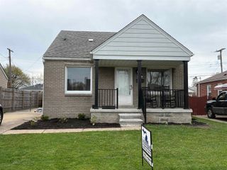 1072 11th Street, Wyandotte, MI 48192