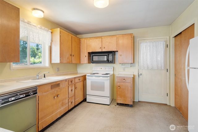 3822 NW View Lane, Silverdale, WA 98383