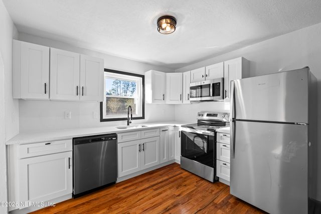 2389 HILLY Road, Jacksonville, FL 32208
