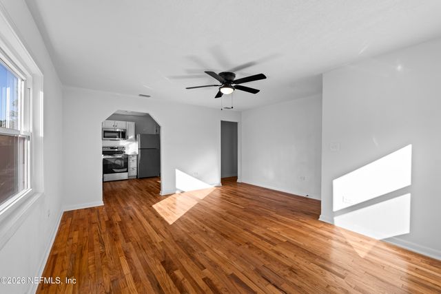 2389 HILLY Road, Jacksonville, FL 32208