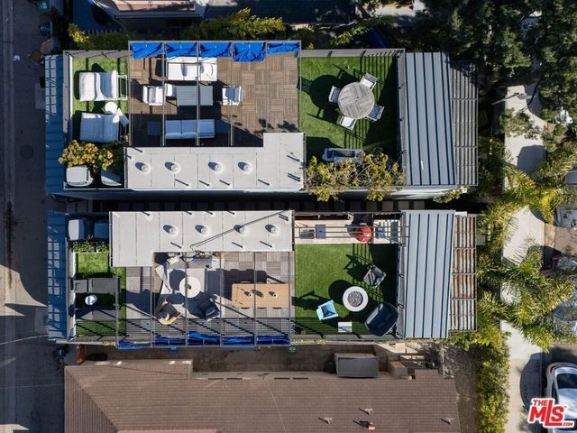 303 Venice Way, Venice, CA 90291