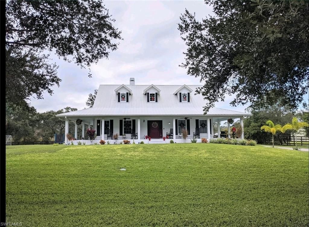 17601 Nalle RD, NORTH FORT MYERS, FL 33917 — exterior