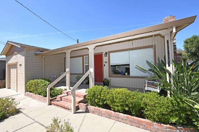 2251 Waldorf Dr, Turlock, CA 95382