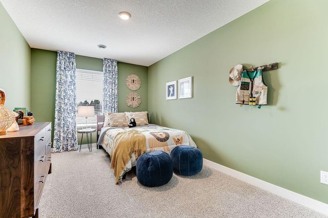 2119 Highview Ridge Court, Shakopee, MN 55379