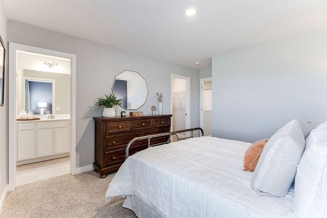 2119 Highview Ridge Court, Shakopee, MN 55379