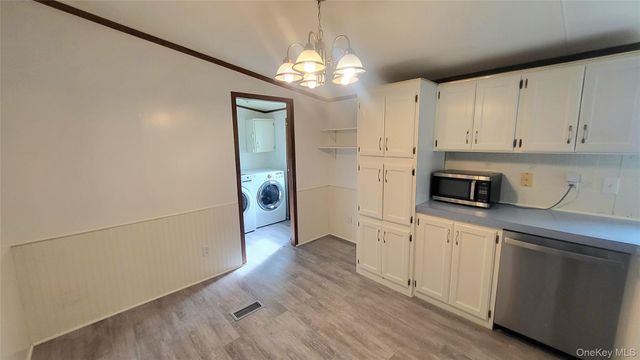 37 Bircher Avenue 24, Poughkeepsie, NY 12601