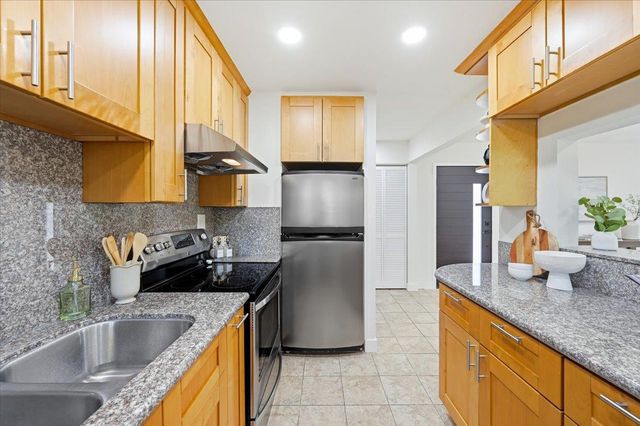 6566 Clifford Drive, Cupertino, CA 95014