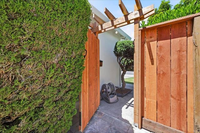 6566 Clifford Drive, Cupertino, CA 95014