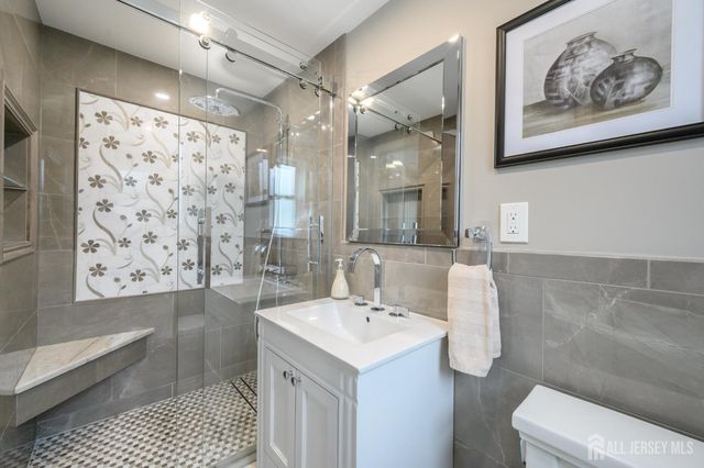 174 Liberty Street, Clark, NJ 07066