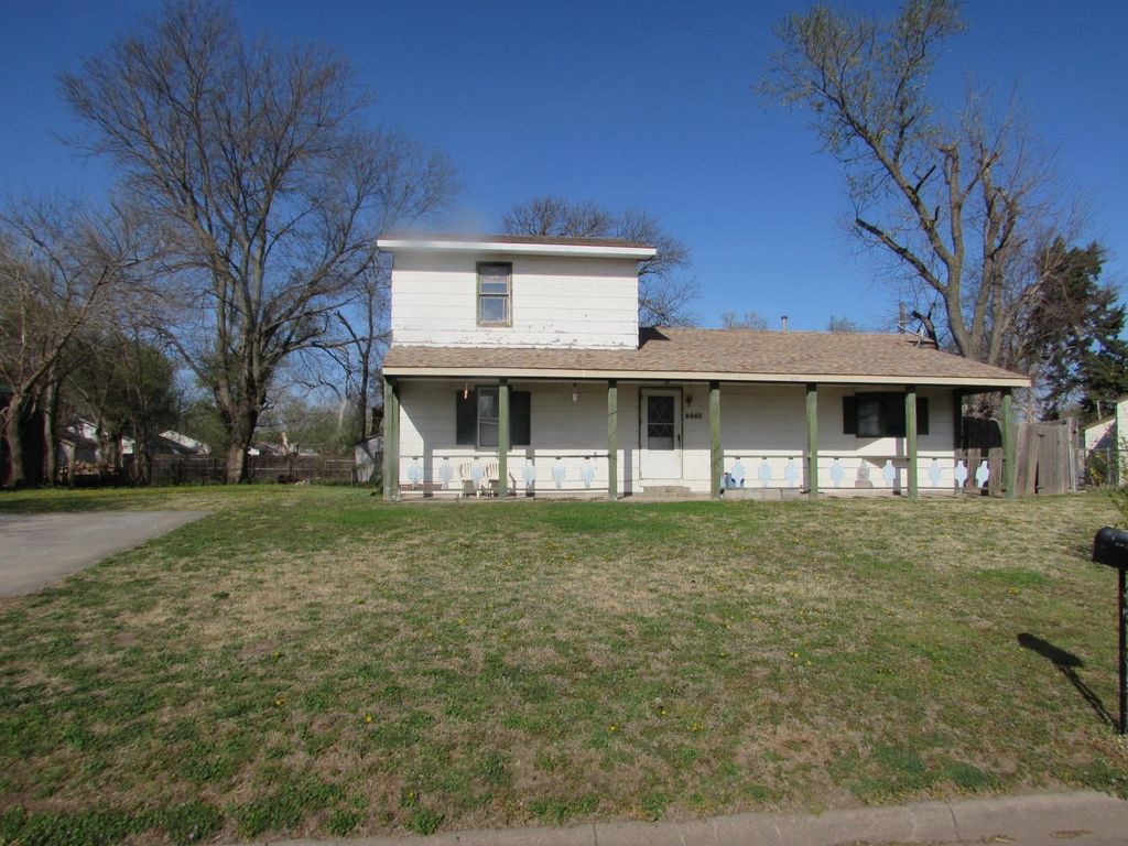 6545 S Ward Parkway, Haysville, KS 67217