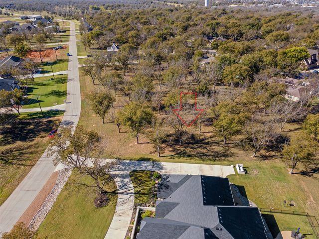 8009 W Landings Road, Granbury, TX 76049