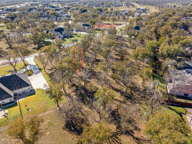 8009 W Landings Road, Granbury, TX 76049
