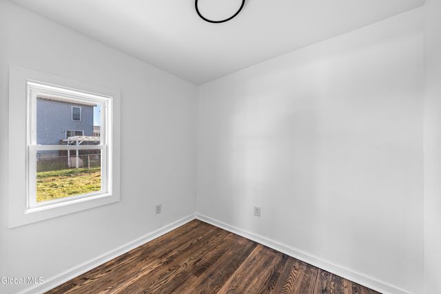 29 Hudson Street, Waterford, NY 12188