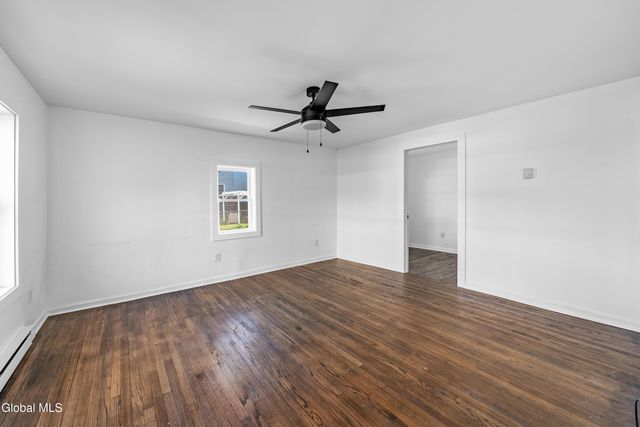 29 Hudson Street, Waterford, NY 12188