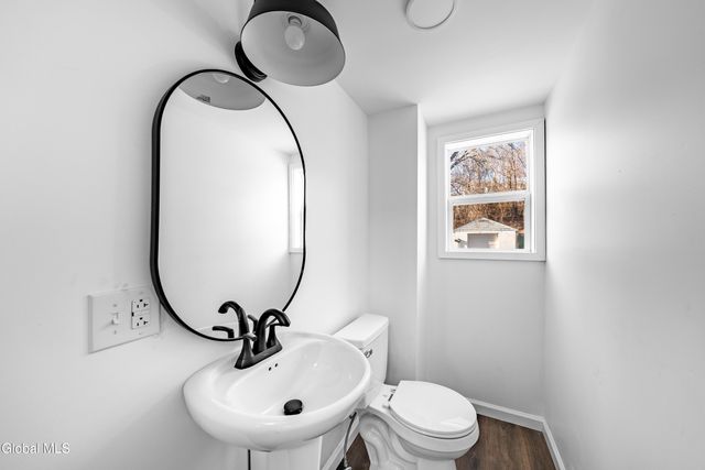 29 Hudson Street, Waterford, NY 12188