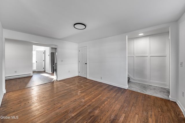 29 Hudson Street, Waterford, NY 12188