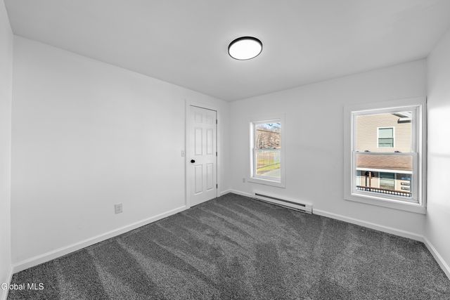 29 Hudson Street, Waterford, NY 12188