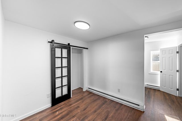 29 Hudson Street, Waterford, NY 12188