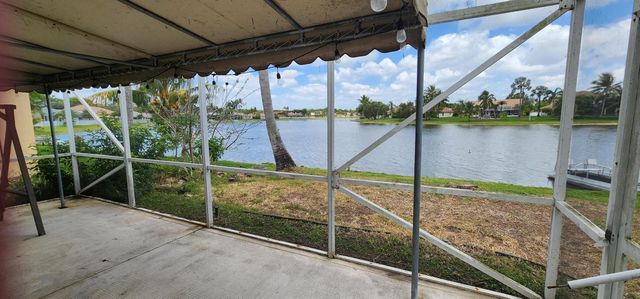 7823 Springfield Lake Drive, Lake Worth, FL 33467
