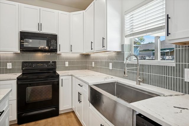 405 Indian Trail Road, Roanoke, TX 76262