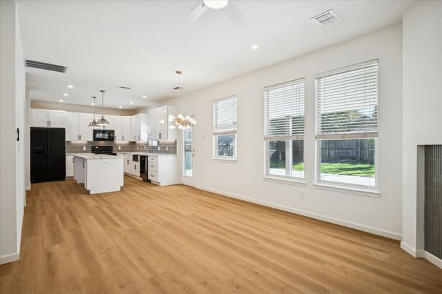 405 Indian Trail Road, Roanoke, TX 76262