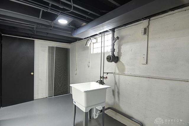 250 Hornwood Drive, Dayton, OH 45405