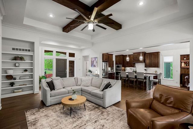 20507 W 80th Street, Shawnee, KS 66218