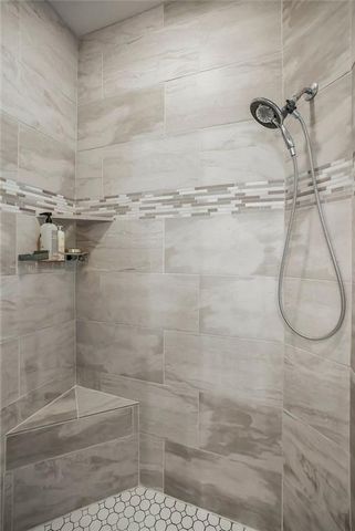 20507 W 80th Street, Shawnee, KS 66218