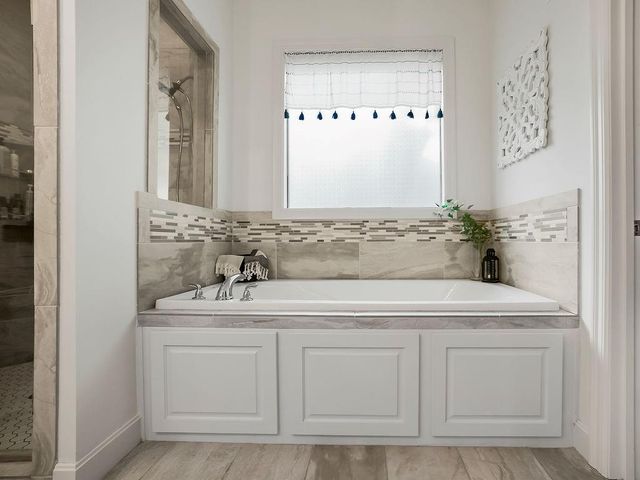 20507 W 80th Street, Shawnee, KS 66218