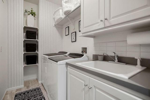 20507 W 80th Street, Shawnee, KS 66218