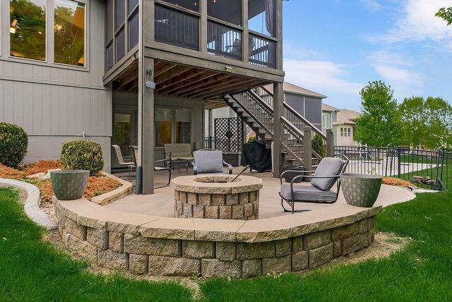 20507 W 80th Street, Shawnee, KS 66218