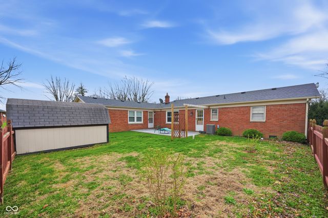 10 E Estate Street, Anderson, IN 46013