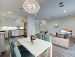 2722 Knight Street 316C, Dallas, TX 75219