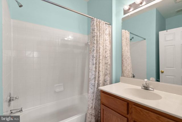 12511 HEYKENS LN, Bristow, VA 20136