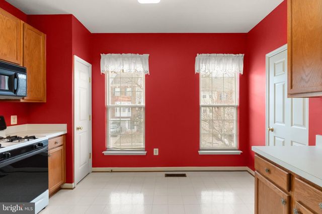 12511 HEYKENS LN, Bristow, VA 20136