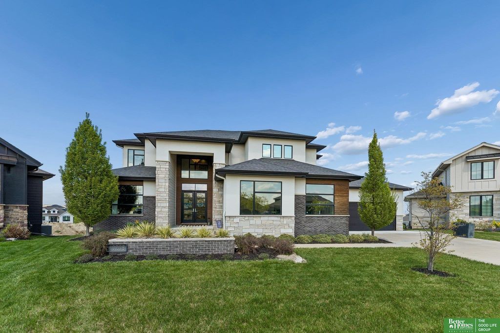 10208 S 183rd Avenue Circle, Omaha, NE 68136