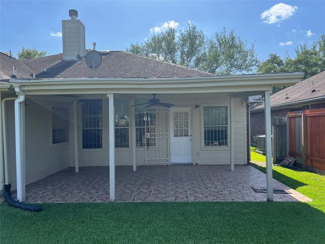 11815 Balmorhea Lane, Sugar Land, TX 77498