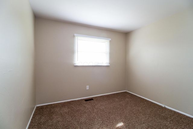 1880 Queensrowe Place, Columbus, OH 43227