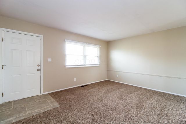 1880 Queensrowe Place, Columbus, OH 43227